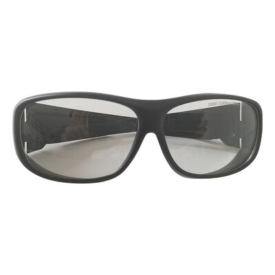 Bom preço Óculos de segurança para uso em centros de beleza ou salões de beleza on-line